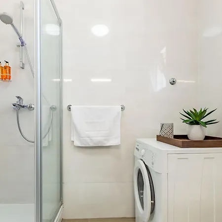 Olive Three Bedroom Apartment Zadar