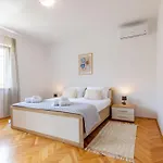 Apartmán Olive Three Bedroom *