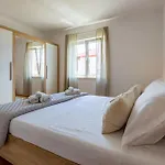 Apartmán Olive Three Bedroom *