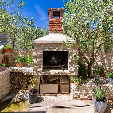 Olive Three Bedroom Apartment