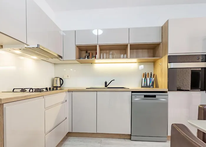 Olive Three Bedroom زادار